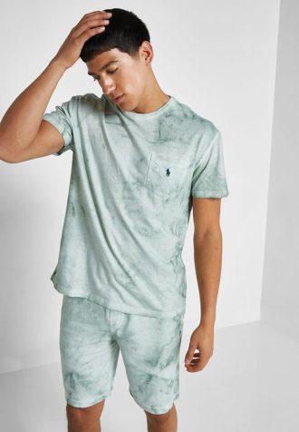 ralph lauren 1 493 330x476 - &Pi;&rho;ά&sigma;&iota;&nu;&alpha; &alpha;&nu;&delta;&rho;&iota;&kappa;ά &mu;&pi;&lambda;&omicron;&upsilon;&zeta;ά&kappa;&iota;&alpha; Ralph Lauren &mu;&epsilon; &lambda;&alpha;&iota;&mu;ό&kappa;&omicron;&psi;&eta;